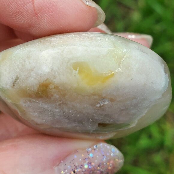 Flower Agate Palm Stone (FA608) - Picture 5 of 8